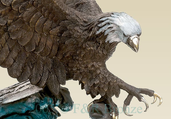 Eagle On Wave bronze-4