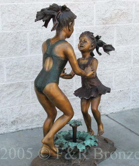 Twin Girls In Fountain bronze-5