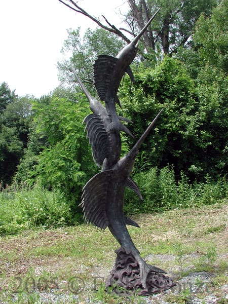 Three Swordfish bronze sculpture fountain-10