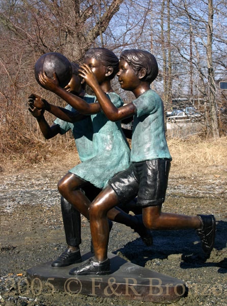 Kids Playing Basketball bronze sculpture-2