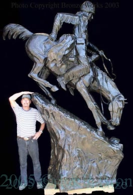 Monumental Mountain Man bronze reproduction
